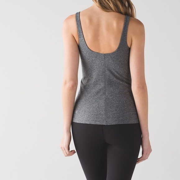 Lululemon Contour Tank - size 4 - Picture 2 of 4